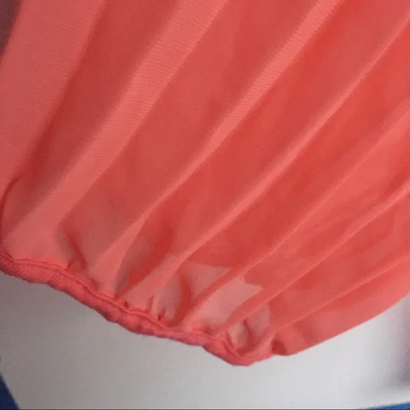 French Laundry Coral Blouse Size 14/16 Sheer Crimped ¾ Length Sleeves - Picture 7 of 10